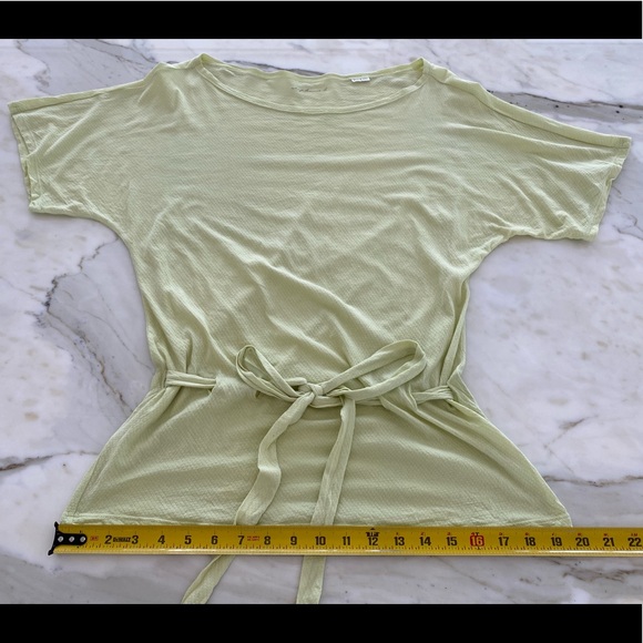 STEPHANIE B LIGHT GREEN BELTED TOP SIZE XS - Picture 6 of 8